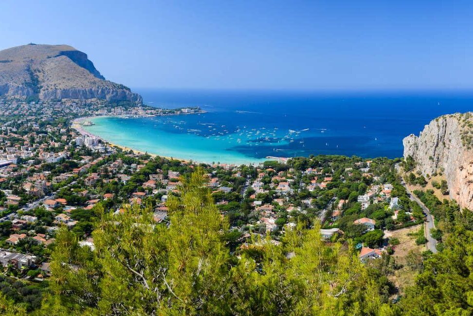 Sicily Luxury Villas in Palermo with Pool – Mondello Bay Collection
